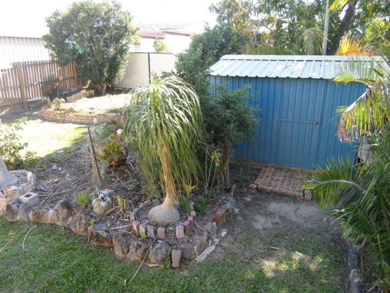 9 Barry Street, Torquay QLD 4655