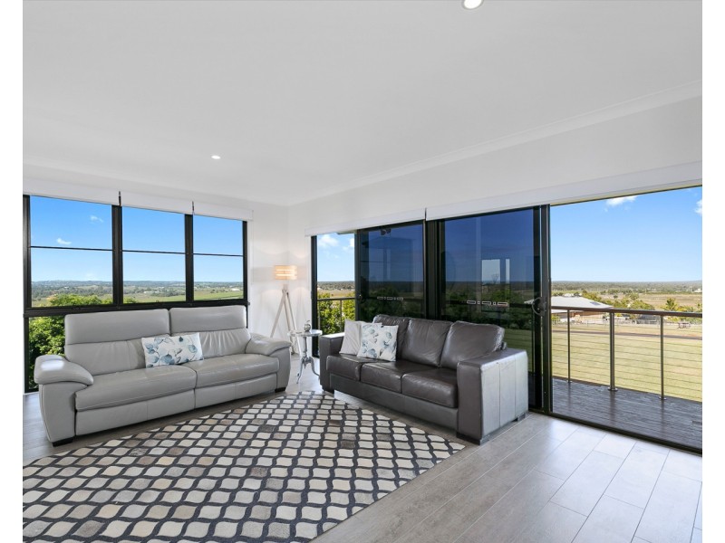 17-21 Tortworth Court, Dundowran QLD 4655