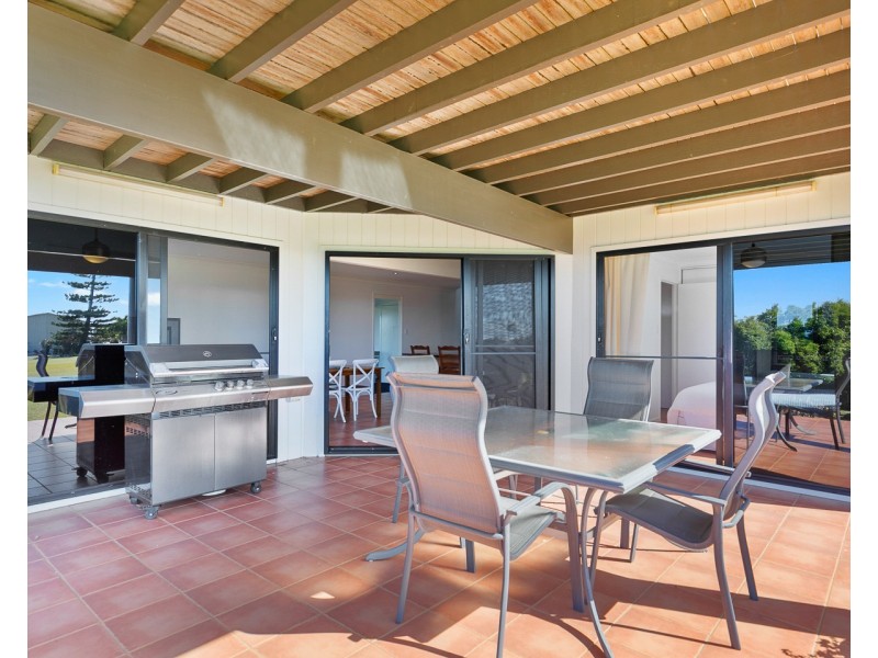 17-21 Tortworth Court, Dundowran QLD 4655