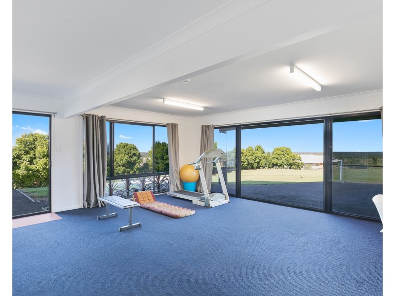 17-21 Tortworth Court, Dundowran QLD 4655