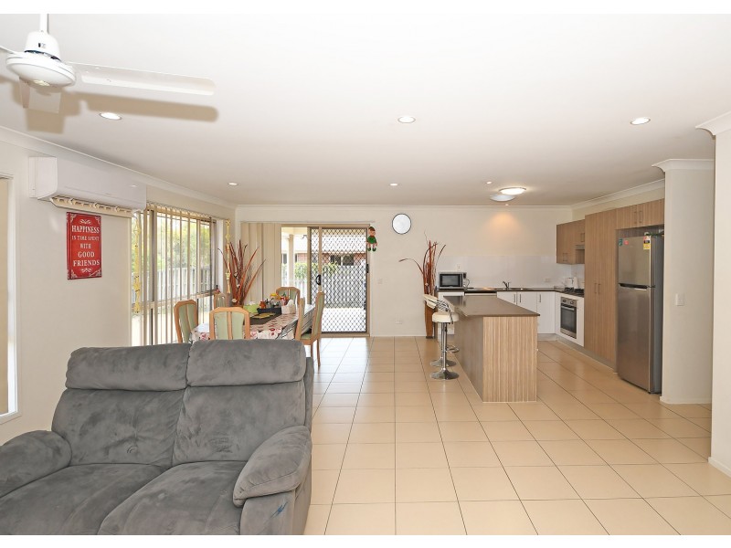 2 Wentworth Avenue, Urraween QLD 4655