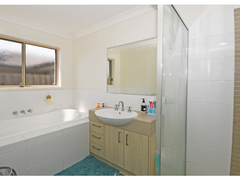 2 Wentworth Avenue, Urraween QLD 4655