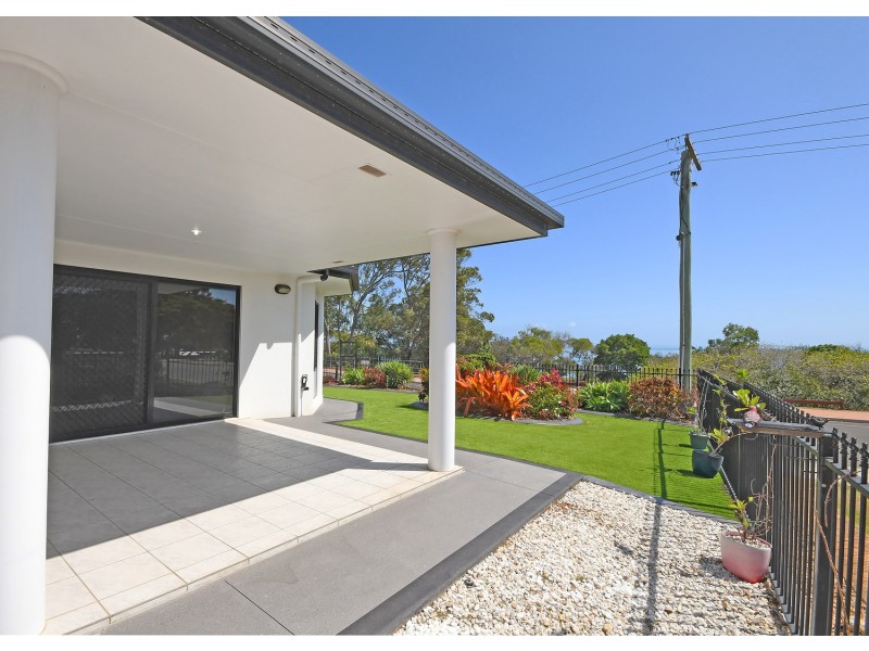 74 Esplanade, Point Vernon QLD 4655
