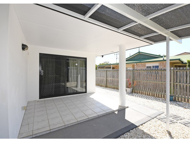 74 Esplanade, Point Vernon QLD 4655