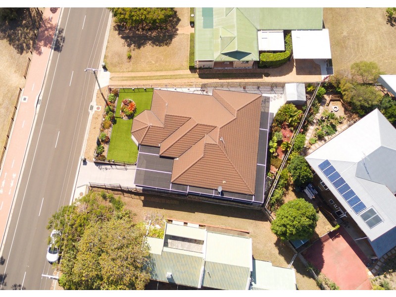 74 Esplanade, Point Vernon QLD 4655