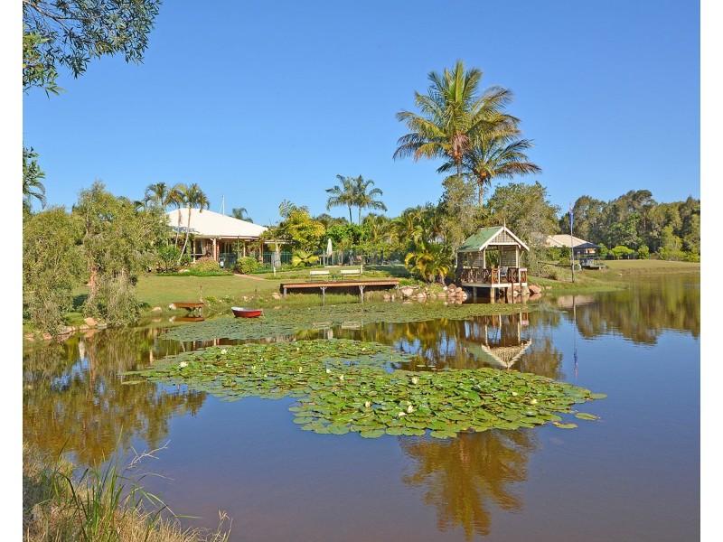 5-7 Arkarra Court, Dundowran Beach QLD 4655