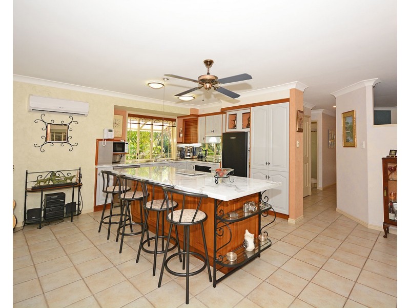 5-7 Arkarra Court, Dundowran Beach QLD 4655