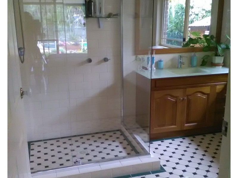 5-7 Arkarra Court, Dundowran Beach QLD 4655