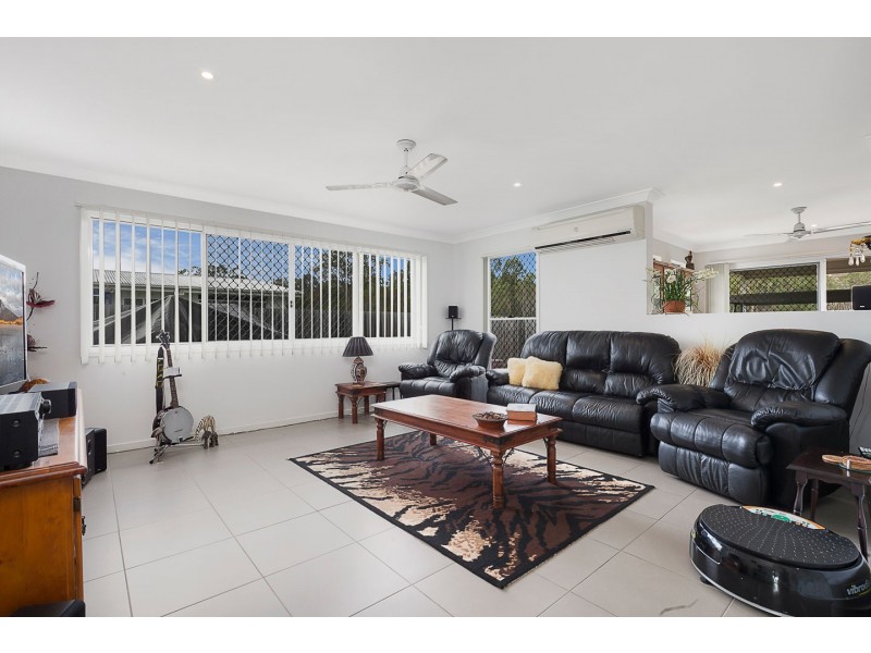 9 Longboard Street, Toogoom QLD 4655