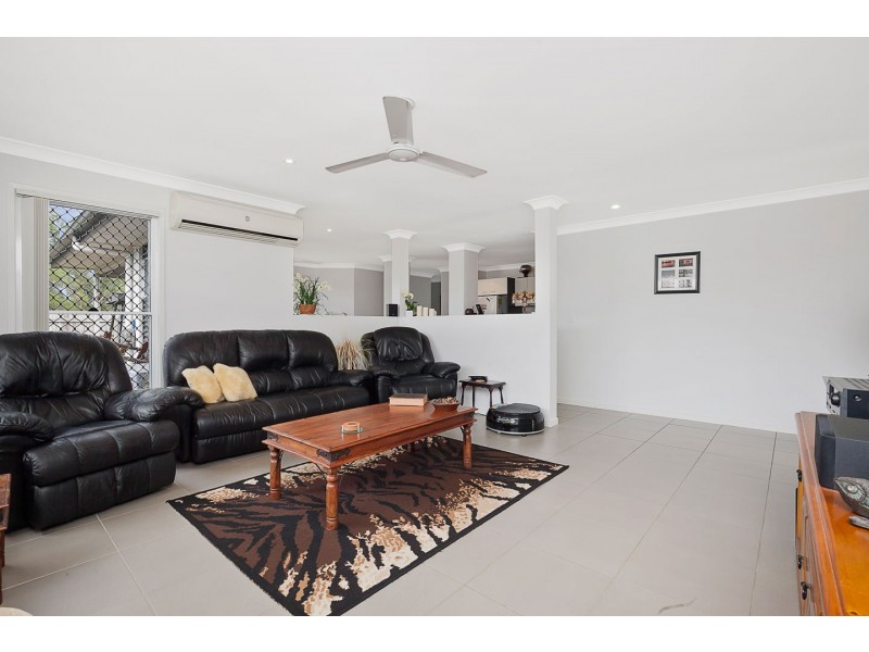 9 Longboard Street, Toogoom QLD 4655