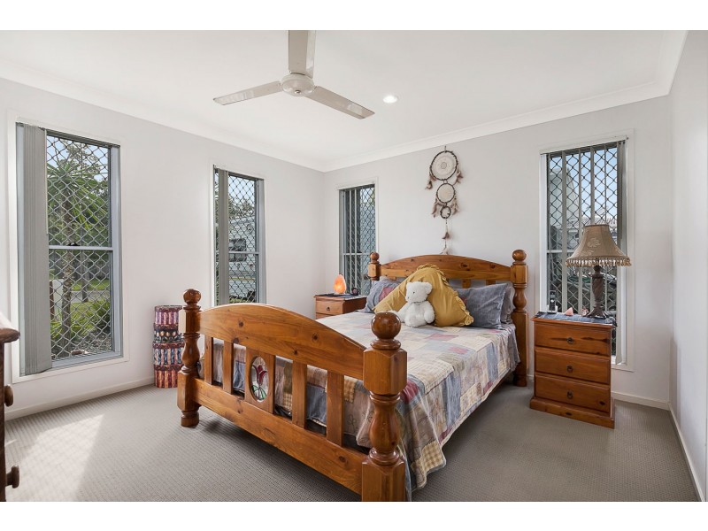 9 Longboard Street, Toogoom QLD 4655