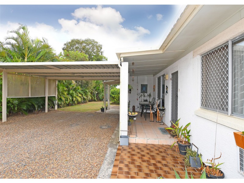 59 Glenray St, Urangan QLD 4655
