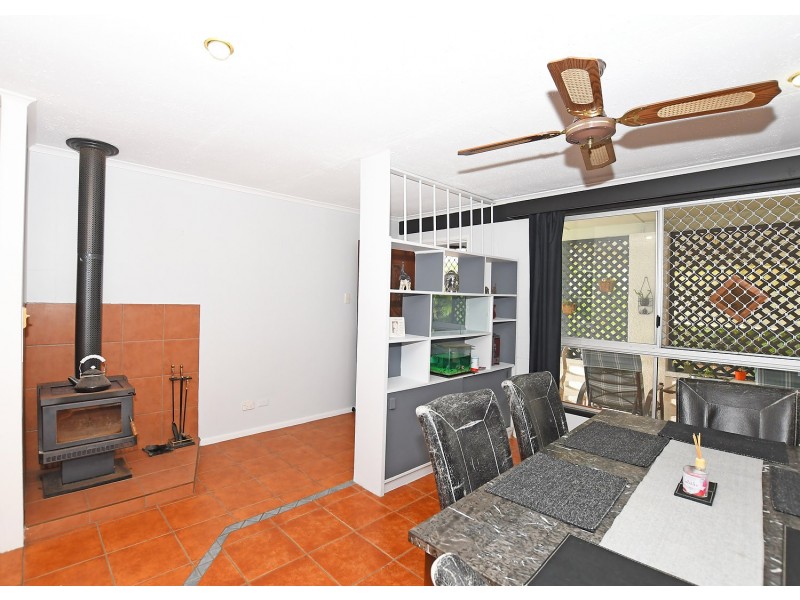 59 Glenray St, Urangan QLD 4655