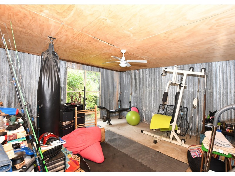 59 Glenray St, Urangan QLD 4655
