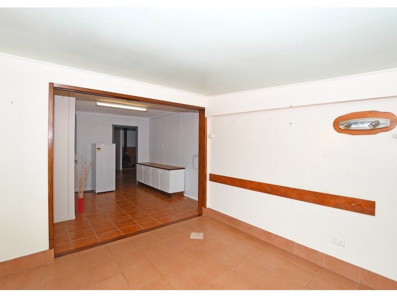59 Glenray St, Urangan QLD 4655
