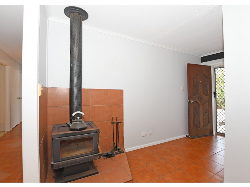 59 Glenray St, Urangan QLD 4655