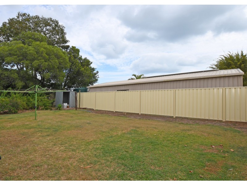 59 Glenray St, Urangan QLD 4655