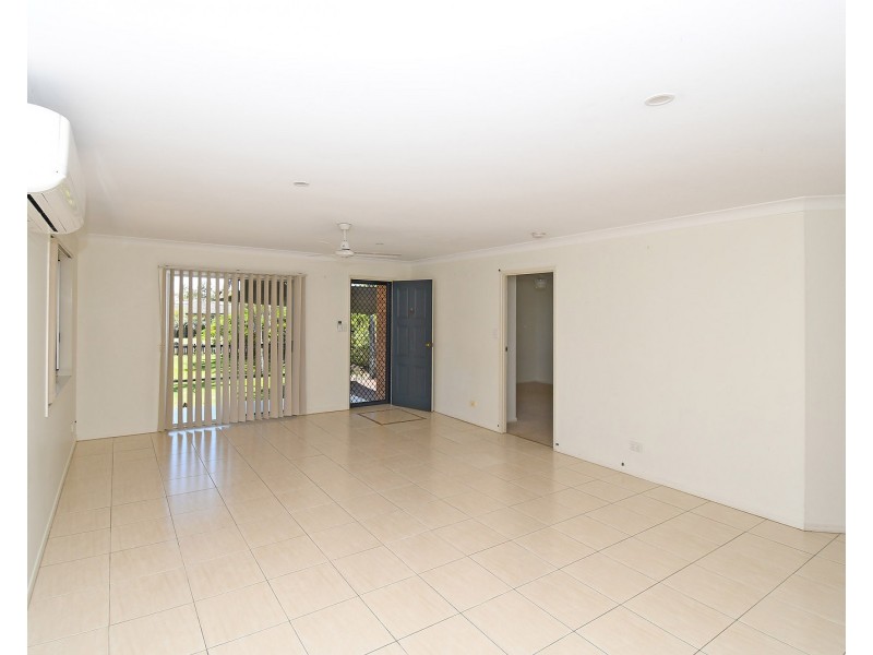71 Urangan Street, Torquay QLD 4655