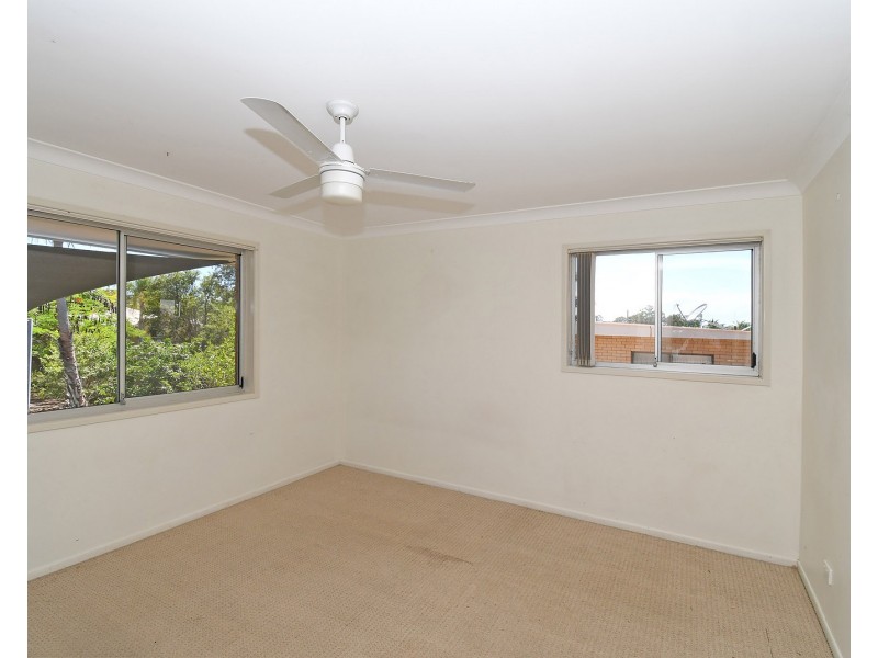 71 Urangan Street, Torquay QLD 4655