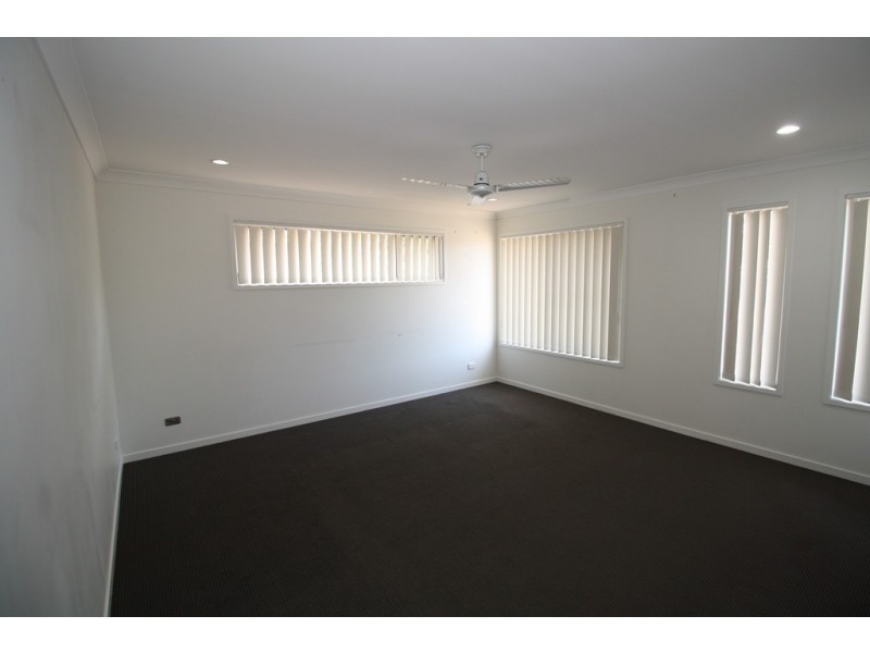 30 Oxley Circuit, Urraween QLD 4655