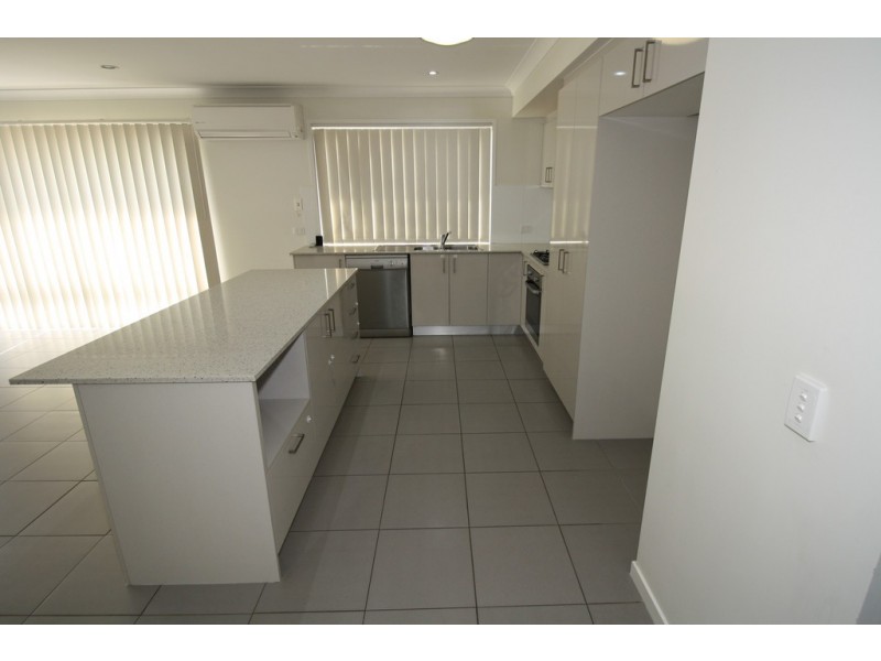 30 Oxley Circuit, Urraween QLD 4655