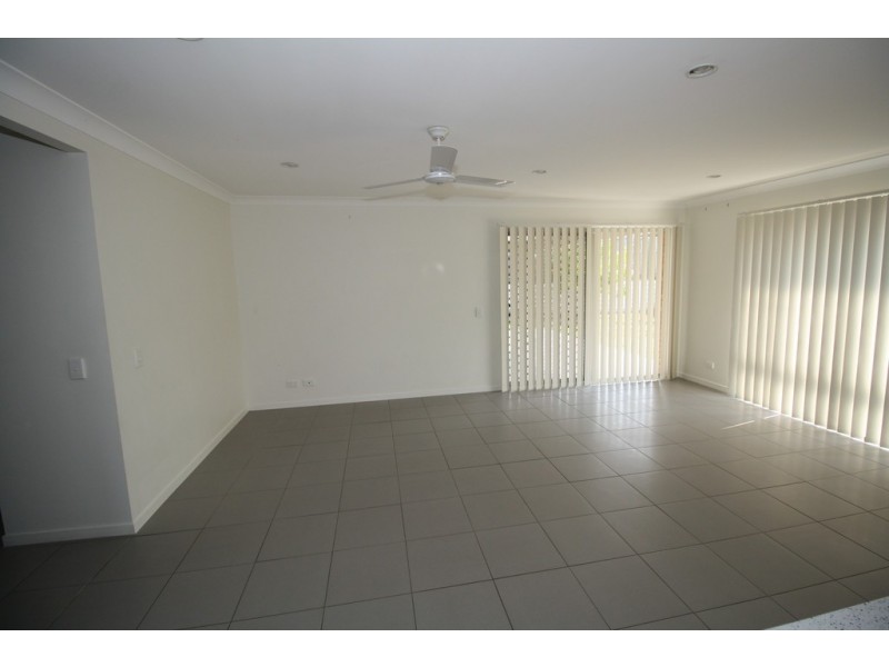 30 Oxley Circuit, Urraween QLD 4655
