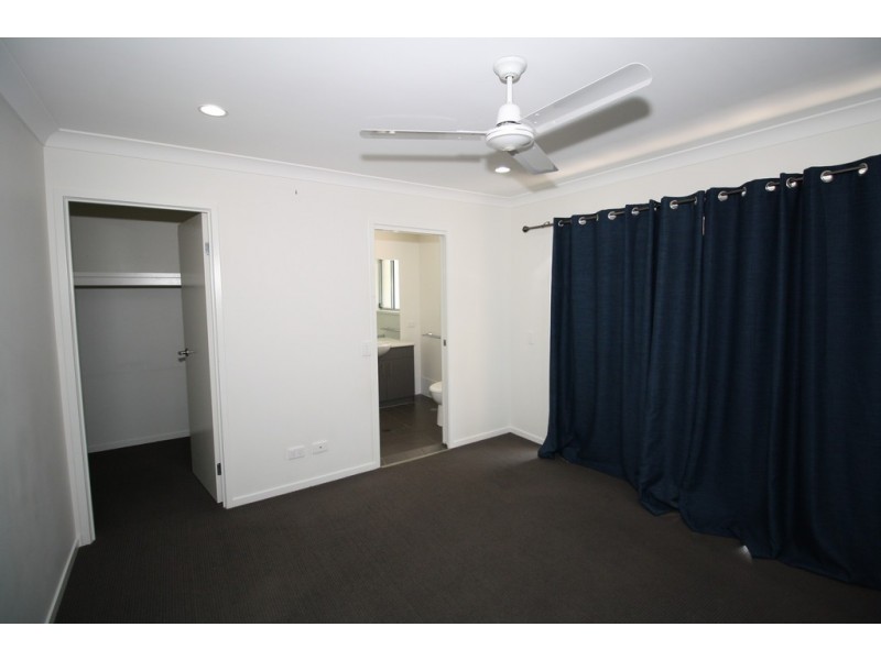 30 Oxley Circuit, Urraween QLD 4655
