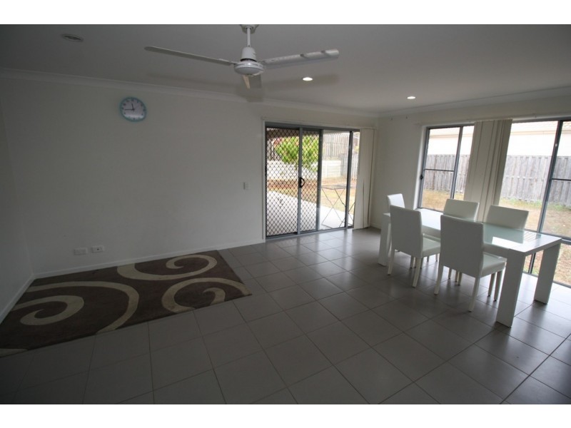 30 Oxley Circuit, Urraween QLD 4655