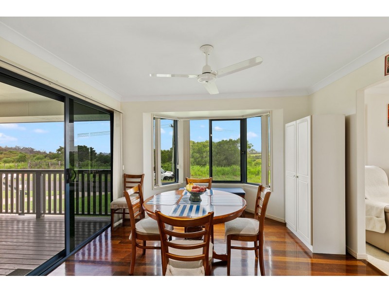 49 Carls Road, Dundowran QLD 4655