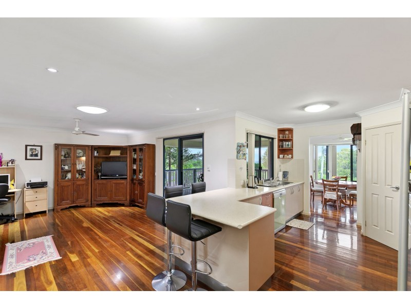 49 Carls Road, Dundowran QLD 4655