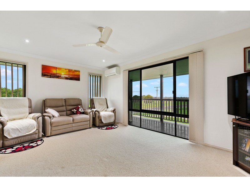 49 Carls Road, Dundowran QLD 4655
