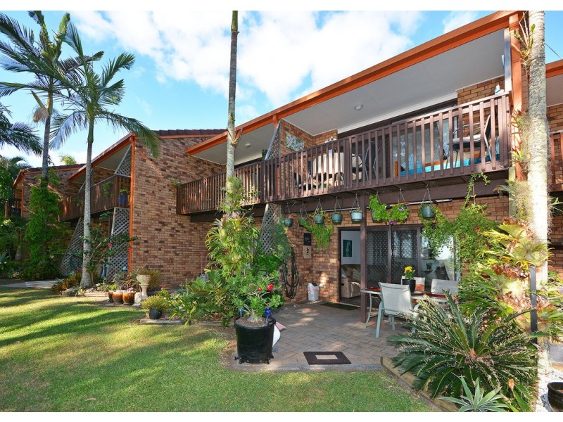 2/110 Burrum Street, Burrum Heads QLD 4659