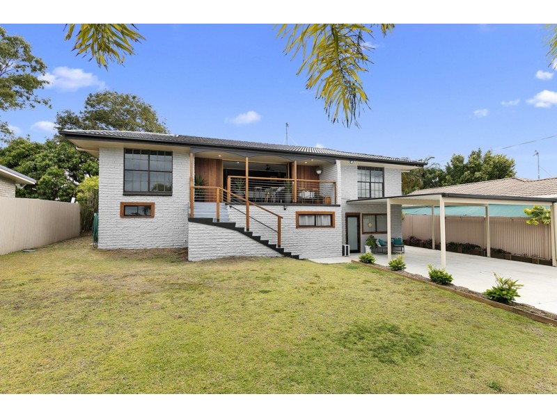 23 Holiday Parade, Scarness QLD 4655