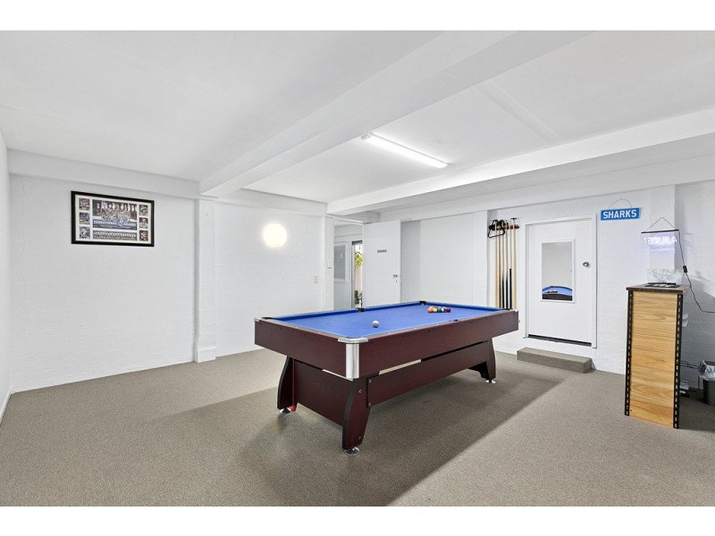 23 Holiday Parade, Scarness QLD 4655