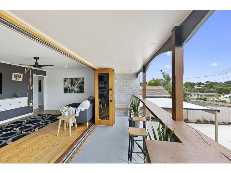 23 Holiday Parade, Scarness QLD 4655