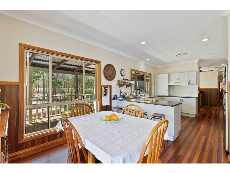 6 Raintree Avenue, Burrum Heads QLD 4659