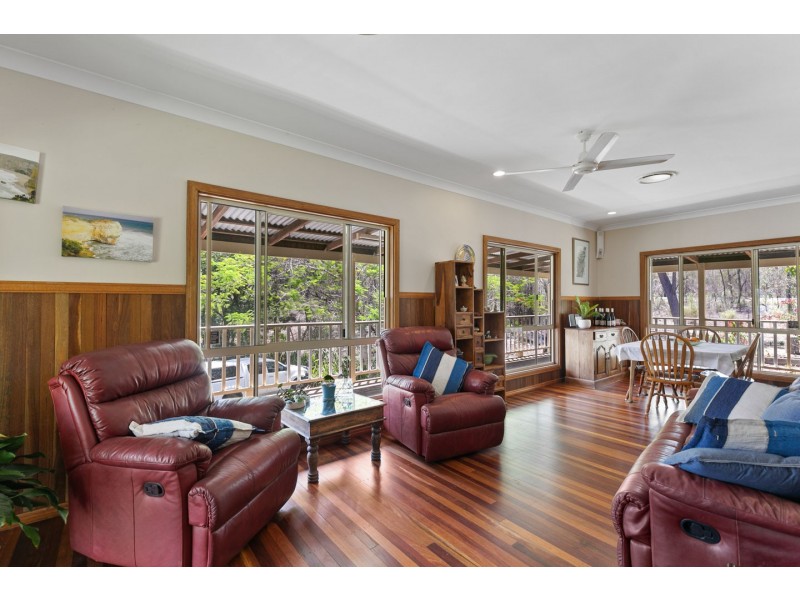 6 Raintree Avenue, Burrum Heads QLD 4659