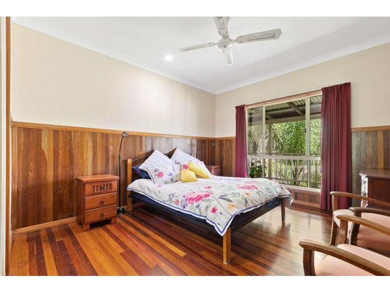 6 Raintree Avenue, Burrum Heads QLD 4659