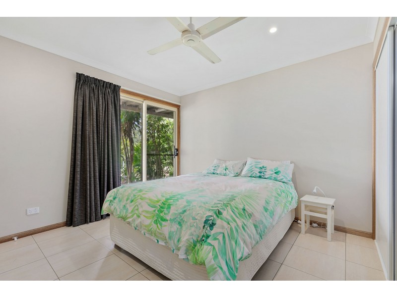 6 Raintree Avenue, Burrum Heads QLD 4659