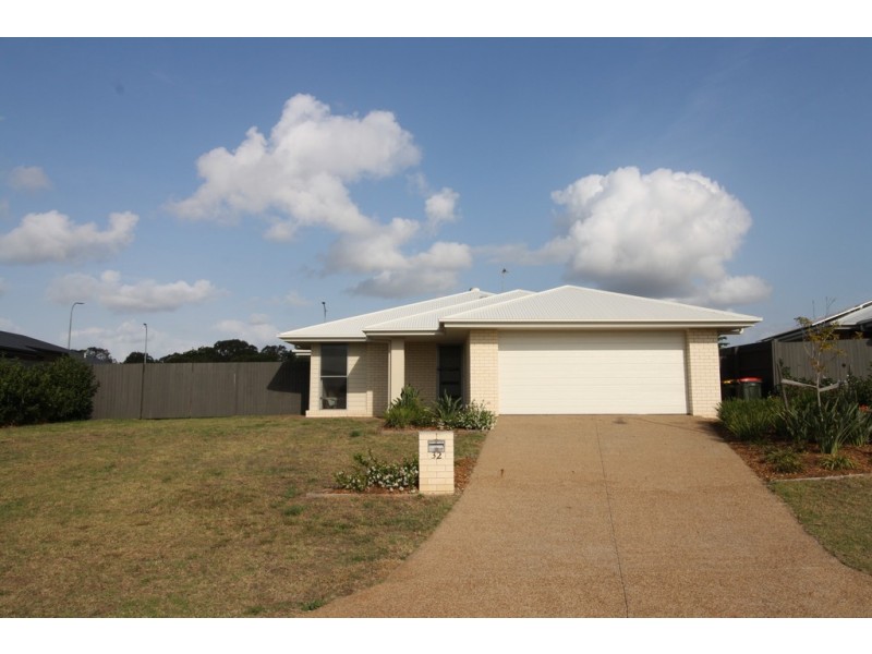 32 O’Connell Parade, Urraween QLD 4655