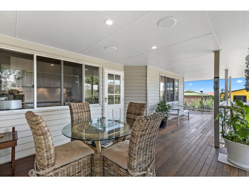 12 Faye Avenue, Scarness QLD 4655