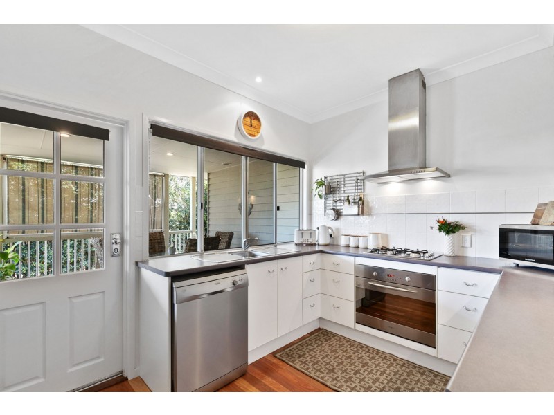12 Faye Avenue, Scarness QLD 4655