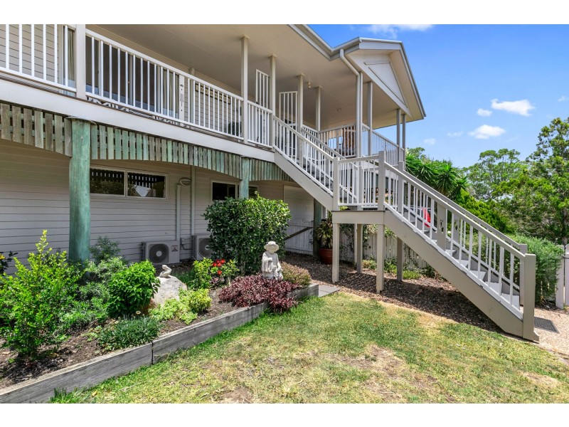 12 Faye Avenue, Scarness QLD 4655