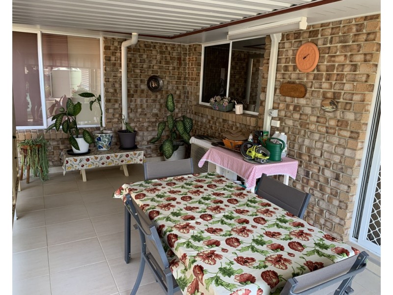4 Benson Close, Urraween QLD 4655