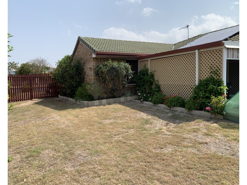 4 Benson Close, Urraween QLD 4655