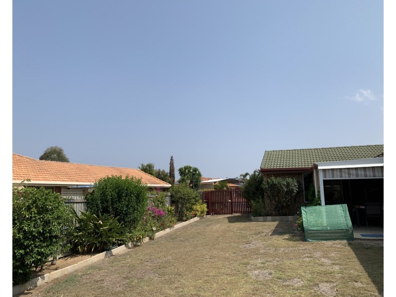 4 Benson Close, Urraween QLD 4655