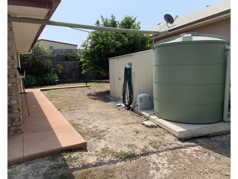 4 Benson Close, Urraween QLD 4655