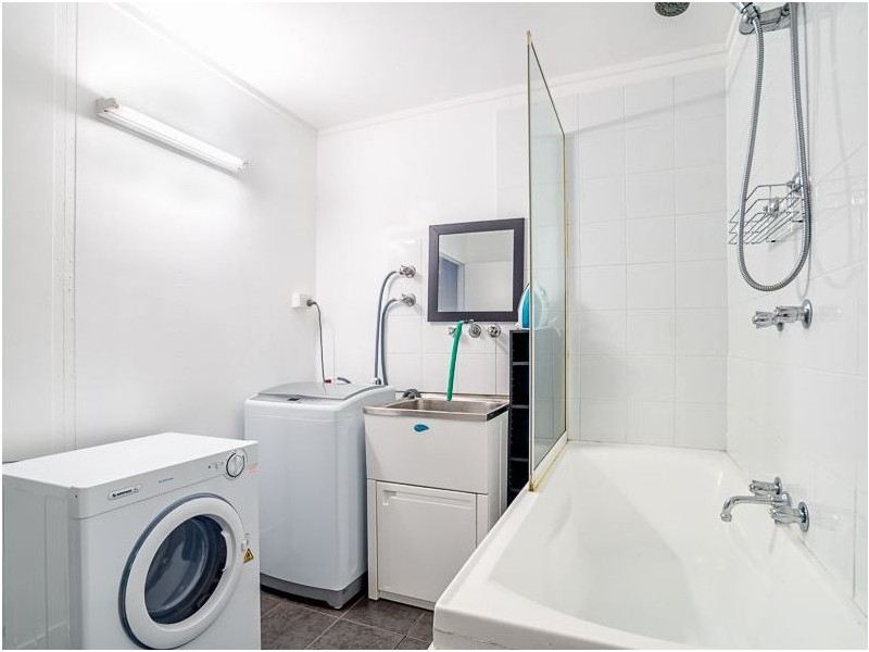 63 Windjammer Circuit, River Heads QLD 4655