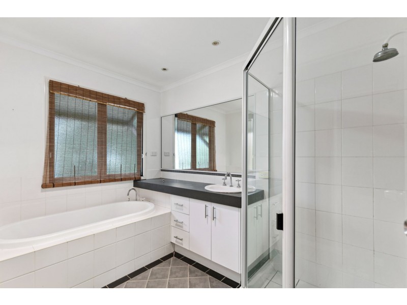 1 Pacific Promenade, Craignish QLD 4655