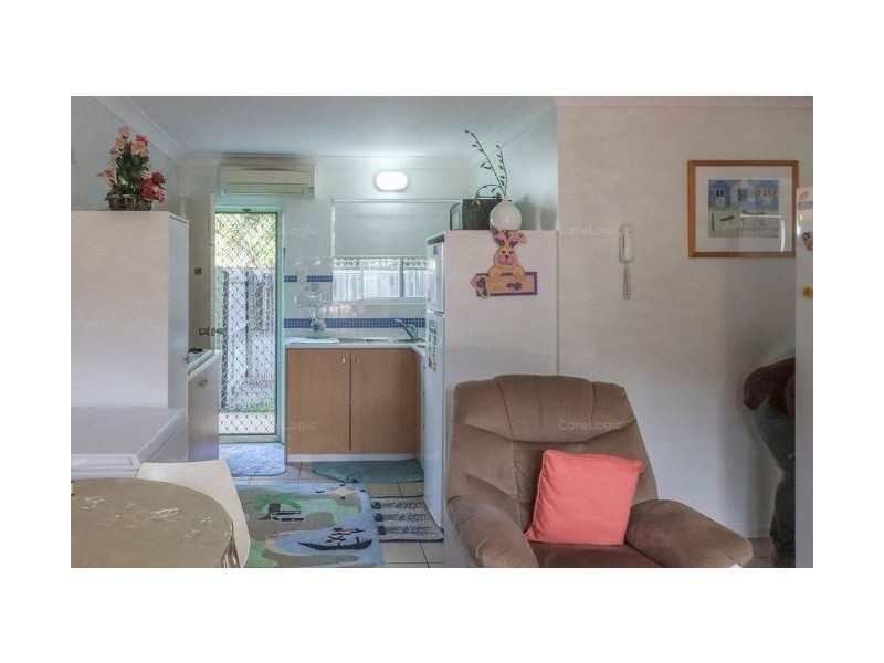 9/13-15 Ann Street, Torquay QLD 4655